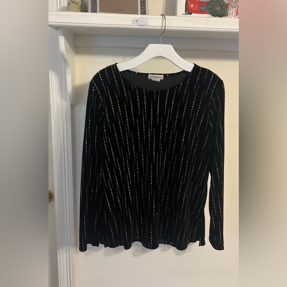 REMOVING SOON FINAL PRICE Notations Black Top with Gold Detailing